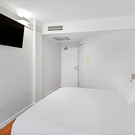 Centro Hotel 2*